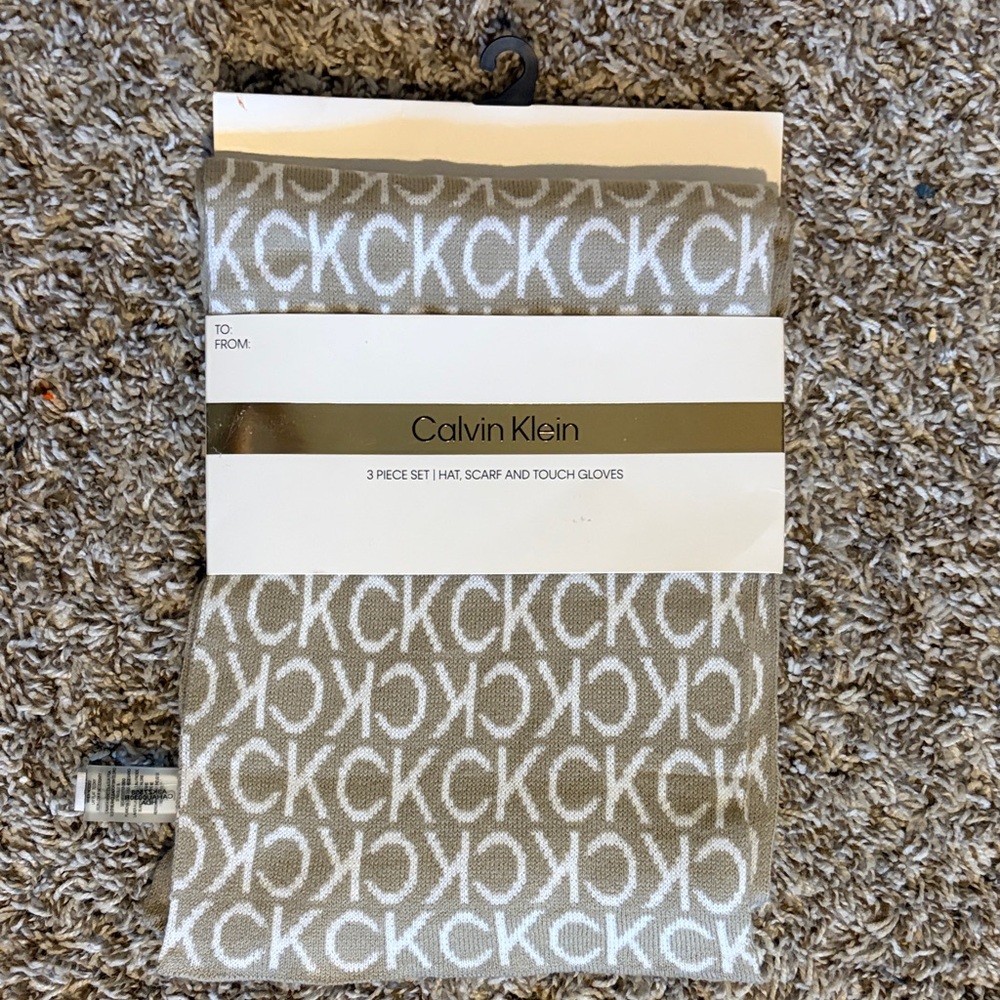 Calvin Klein Beige & White CK Logo Knit Scarf